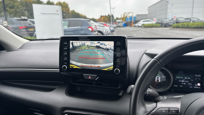 Toyota Yaris 1.5 Hybrid Design 5dr CVT Hybrid Hatchback